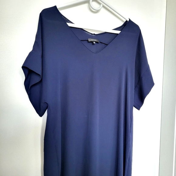 Aritzia Babaton V Neck Short Sleeves Navy Maxi Split Dress - Picture 6 of 12